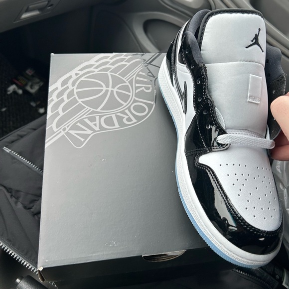 Jordan 1 low Concord - Picture 3 of 3